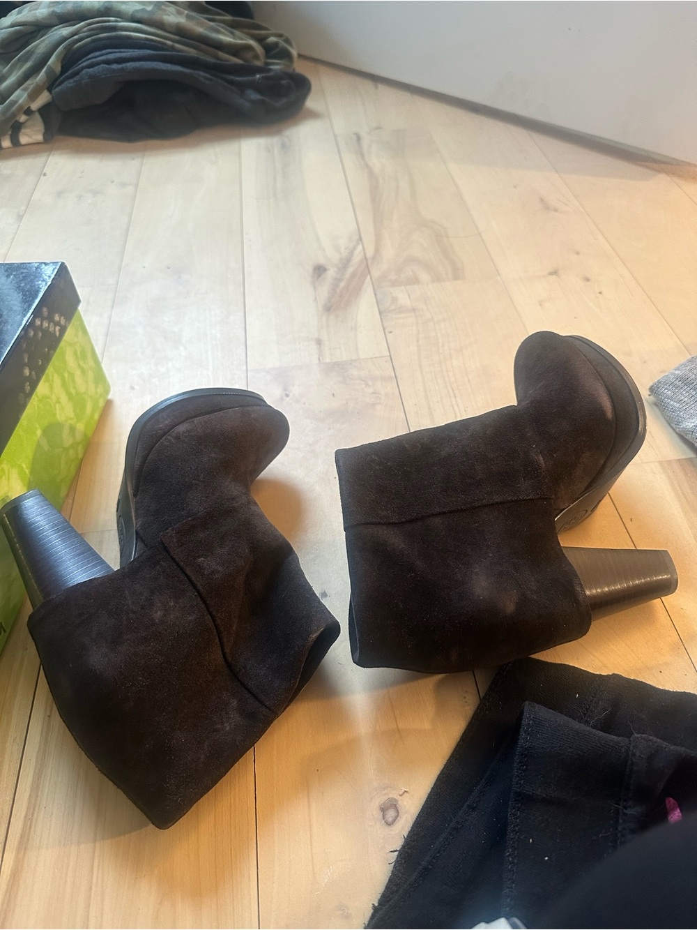 Ash Brown Suede Platform Ankle Boots Booties with Stacked Heel 6.5